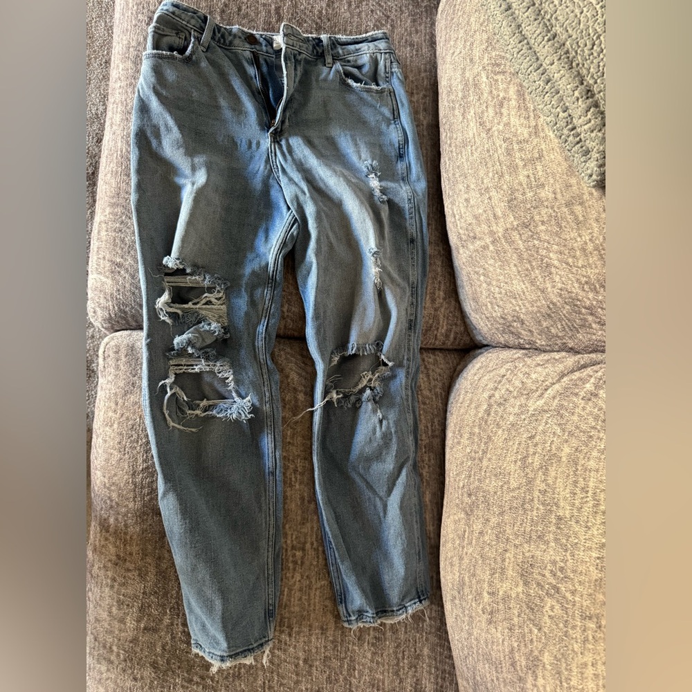 Blue Hollister mom jeans